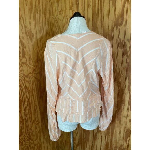 Free People Crop Top Tiered Pullover Blouse Long Sleeve Peach Striped Sz M - Picture 2 of 10